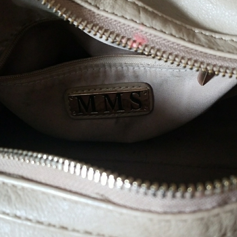 Purse - Picture 2 of 3